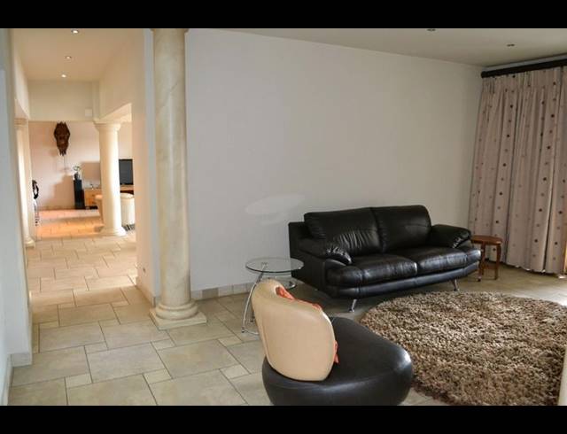 5 BEDROOM HOUSE FOR SALE IN BEYERS PARK